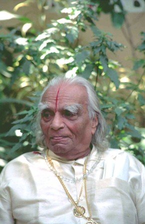 BKS Iyengar 8